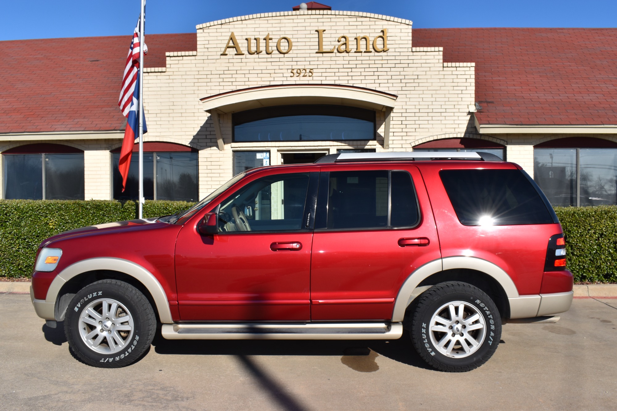 photo of 2006 Ford Explorer Eddie Bauer 4.0L 2WD